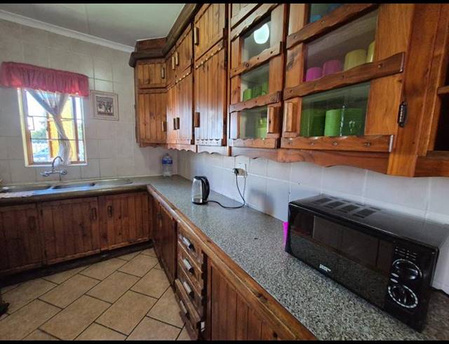 3 BEDROOM HOUSE FOR SALE IN VANDERBIJLPARK CE 5